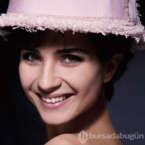 Tuba Büyüküstün şart koştu!

