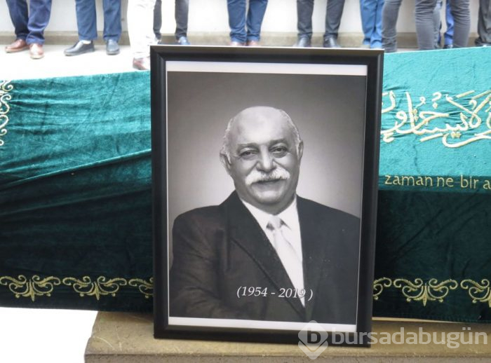 Usta oyuncu Ümit Yesin son yolculuğuna uğurlandı