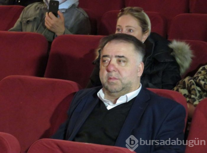 Usta oyuncu Ümit Yesin son yolculuğuna uğurlandı
