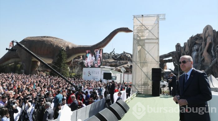 Avrupa'nın en büyük tema parkı "Wonderland Eurasia" açıldı
