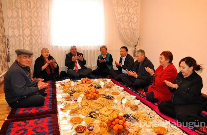 Kırgızlar'da yüzyıllardır devam eden Nevruz Bayramı geleneği sümölök