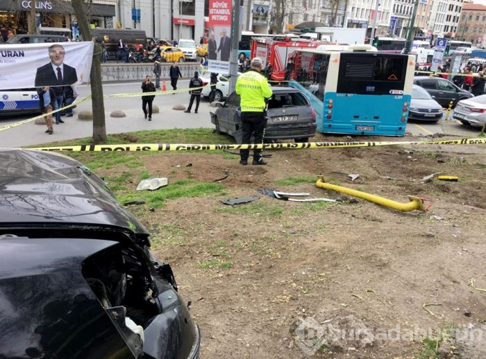 İstanbul Beyazıt'ta halk otobüsü yayalara çarptı
