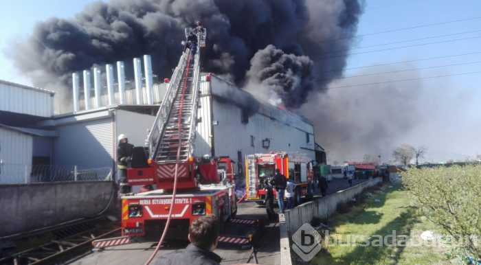 Bursa'da tekstil fabrikasında korkutan yangın	