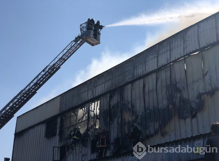 Bursa'da tekstil fabrikasında korkutan yangın	
