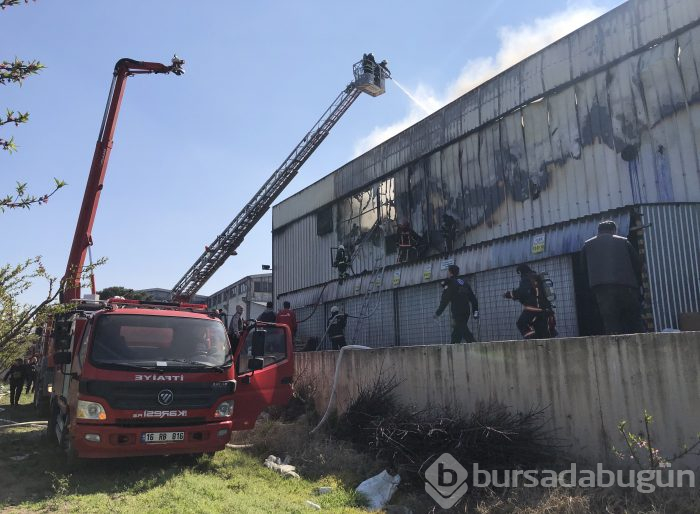 Bursa'da tekstil fabrikasında korkutan yangın	