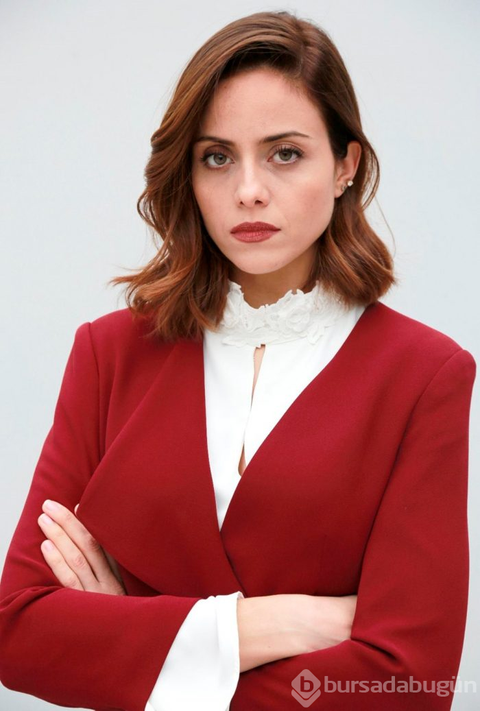 Ertan Saban Avlu'da (Avlu oyuncu kadrosu ve detaylar)