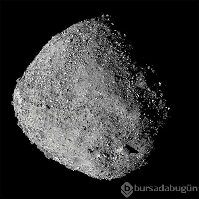 NASA'nın OSIRIS-REx uzay aracı Bennu isimli asteroidden yeni görüntüler gönderdi. Yeni görüntüler asteroidin uzaya parçacıklar saçtığını gösteriyor.
