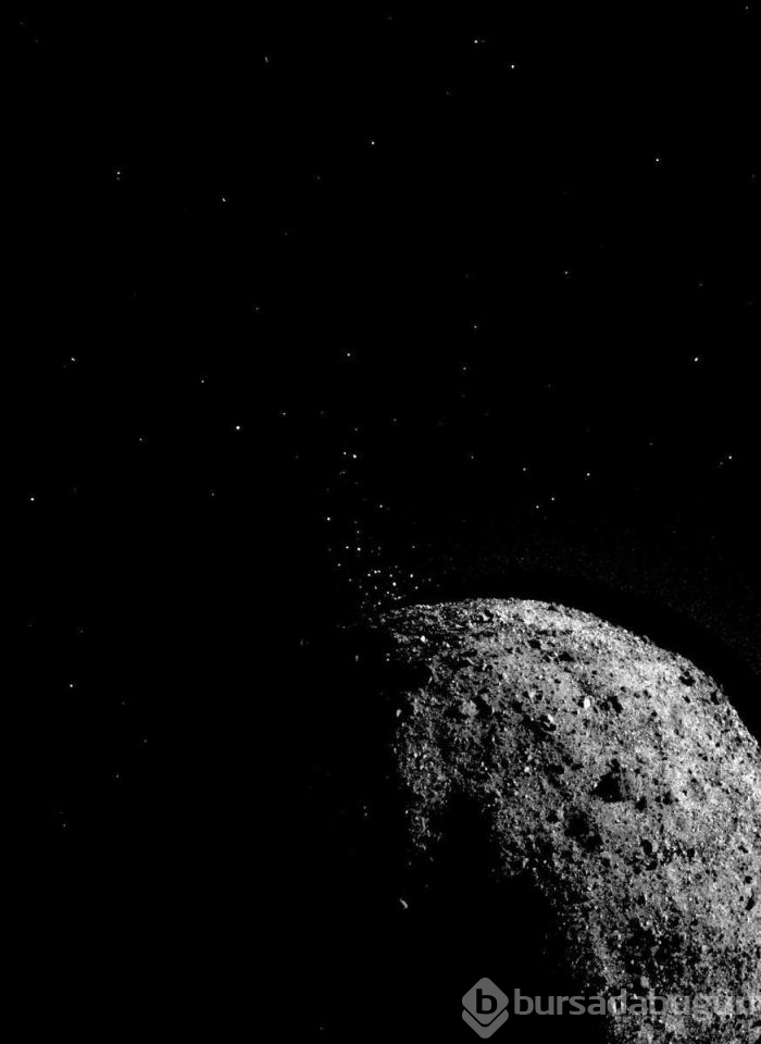 NASA'nın OSIRIS-REx uzay aracı Bennu isimli asteroidden yeni görüntüler gönderdi. Yeni görüntüler asteroidin uzaya parçacıklar saçtığını gösteriyor.

