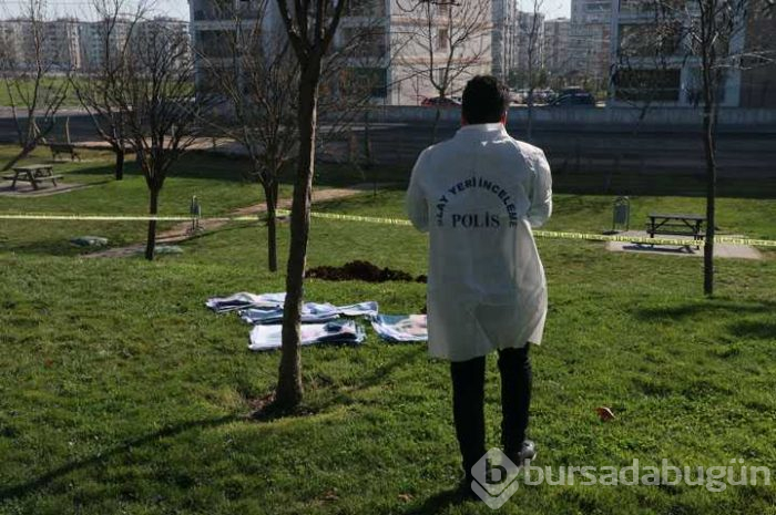 Nevruz alanında toprağa gömülü Öcalan posteri bulundu
