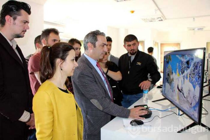Suların yükseldiği gölün ilk konukları geldi
