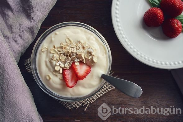 Düz bir karın bölgesi için etkili 10 içecek
