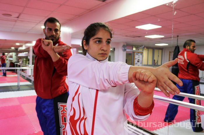 Kick boksta Diyarbakır'ın gururu oldular
