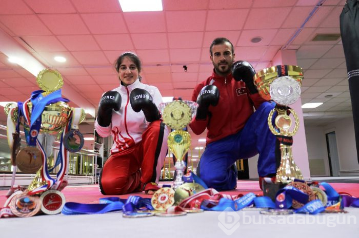 Kick boksta Diyarbakır'ın gururu oldular
