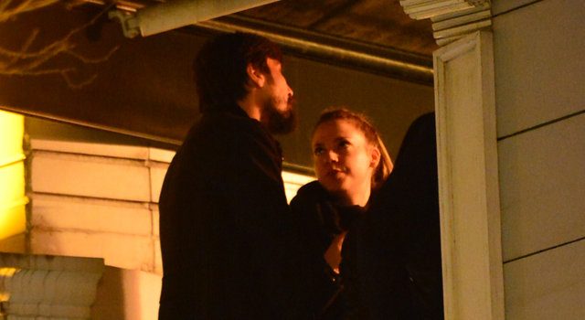 Tolga Zengin'in balkon romantizmi
