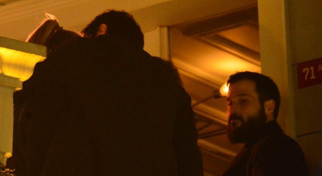 Tolga Zengin'in balkon romantizmi
