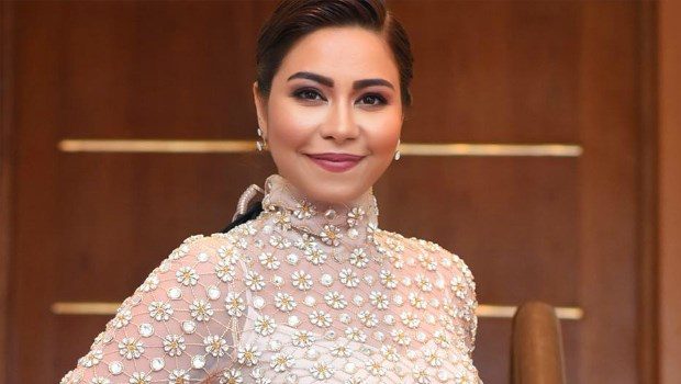 Özgürlük isteyen Mısırlı şarkıcının konser vermesi yasaklandı