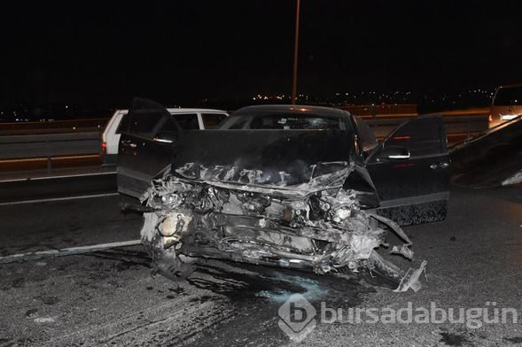 Esenyurt'ta feci kaza: 1'i polis, 3 yaralı

