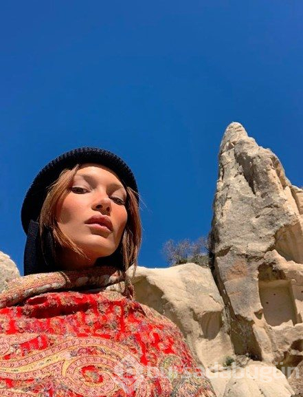 Bella Hadid'den Türkiye mesajı (Mert Alaş ile Kapadokya çekimleri)