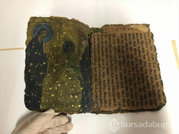 Diyarbakır'da 800 yıllık İbranice kitap ele geçirildi

