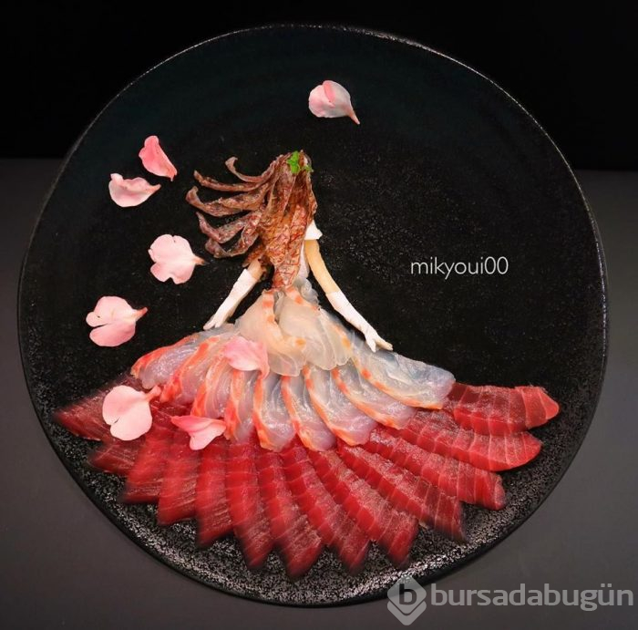 Sanat eserine dönüştürülen yemek tabakları