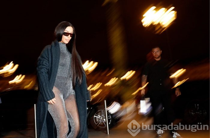 Kim Kardashian'ın Paris'te akşam yemeği stili