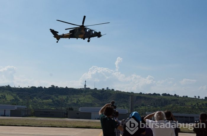 Atak helikopteriden Brezilya'da gövde gösterisi