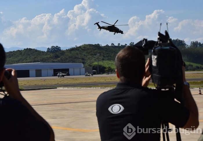 Atak helikopteriden Brezilya'da gövde gösterisi