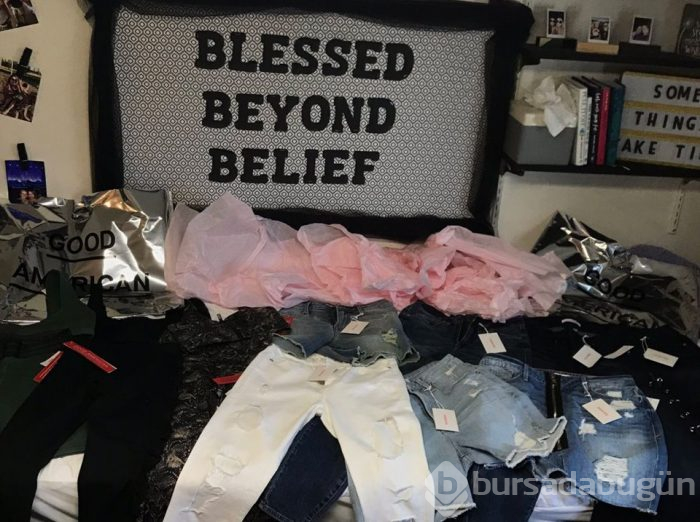 Khloe Kardashian'dan hayranına sürpriz hediye