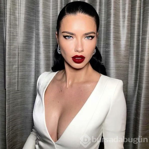 Elf Prensesi Arwen (Liv Tyler) tanınmayacak halde (Ünlülerin makyajsız halleri)