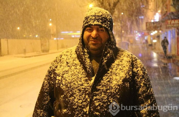 Kars'ta baharda kar yağışı