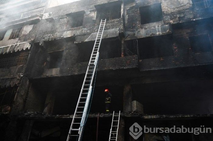 Bangladeş'te tarihi bölgede yangın: 69 ölü