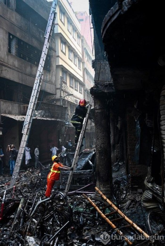 Bangladeş'te tarihi bölgede yangın: 69 ölü