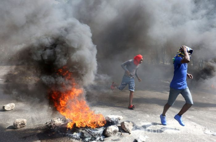 Haiti'de şiddetli protesto: 4 ölü