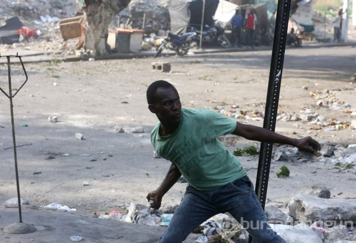 Haiti'de şiddetli protesto: 4 ölü