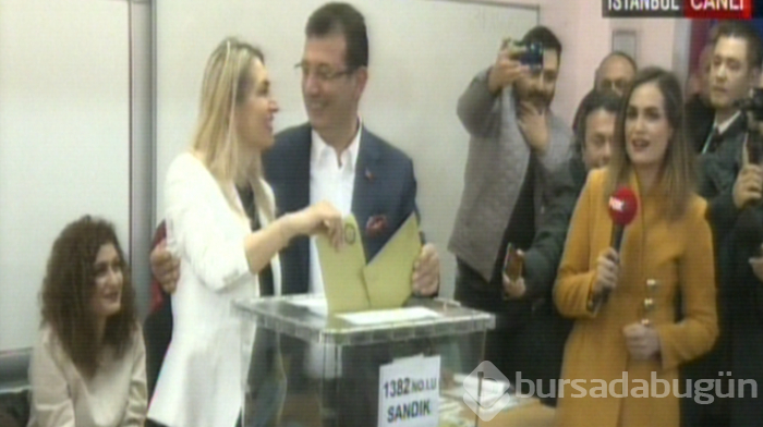 Ünlü isimler de sandık başındaydı!
