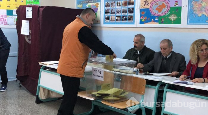 Yerel seçimler Bursa'da böyle geçti