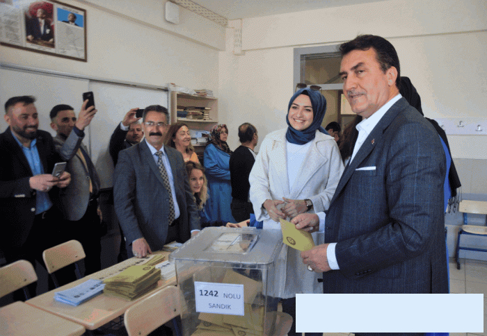 Yerel seçimler Bursa'da böyle geçti