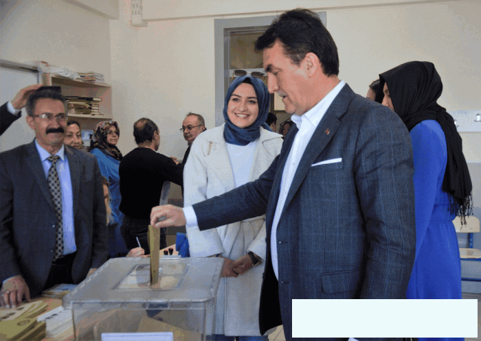 Yerel seçimler Bursa'da böyle geçti