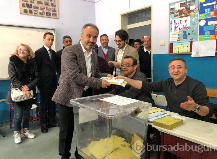 Yerel seçimler Bursa'da böyle geçti