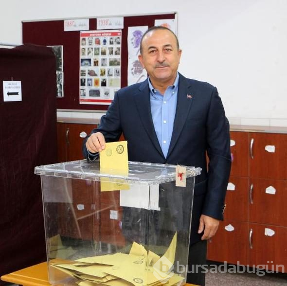 Siyasiler oyunu kullandı
