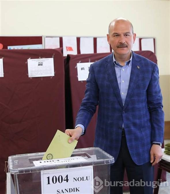 Siyasiler oyunu kullandı
