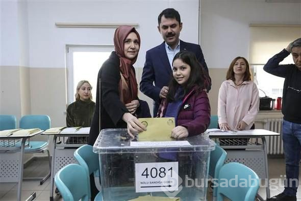 Siyasiler oyunu kullandı
