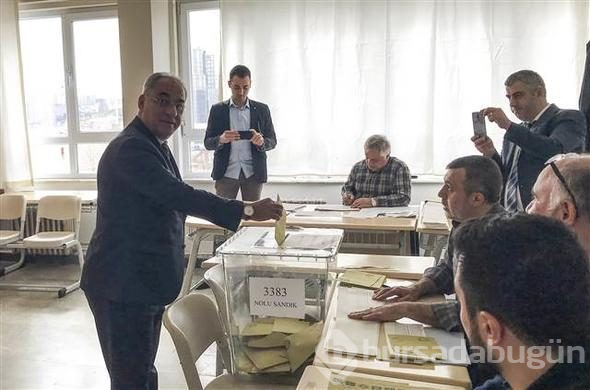 Siyasiler oyunu kullandı
