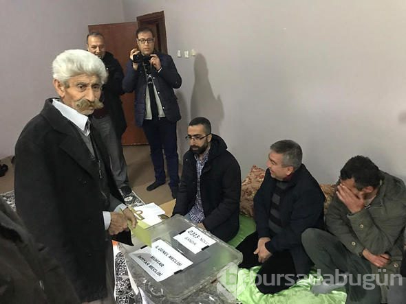 Türkiye sandık başında!