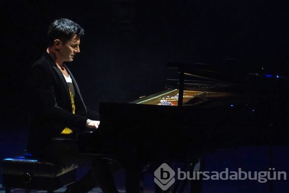 'İlham müziğin kendisinden geliyor'
