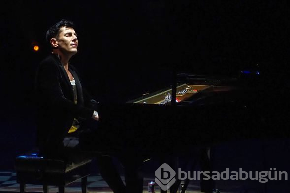 'İlham müziğin kendisinden geliyor'
