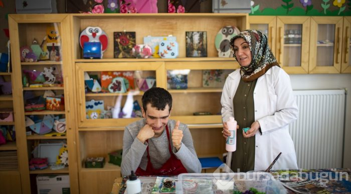 Aileler otizmli çocuklarının toplumda kabul görmesini istiyor
