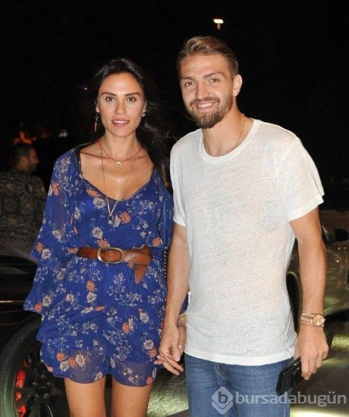 Caner Erkin eşi Şükran Ovalı'nın doğum gününü kutladı
