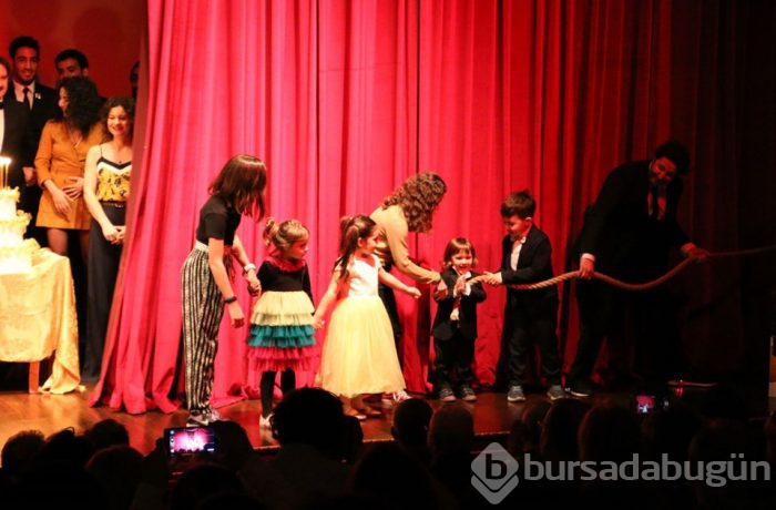 Savaş Dinçel'in 77'nci yaşı Savaş Dinçel Tiyatro Ödülleri'yle kutlandı