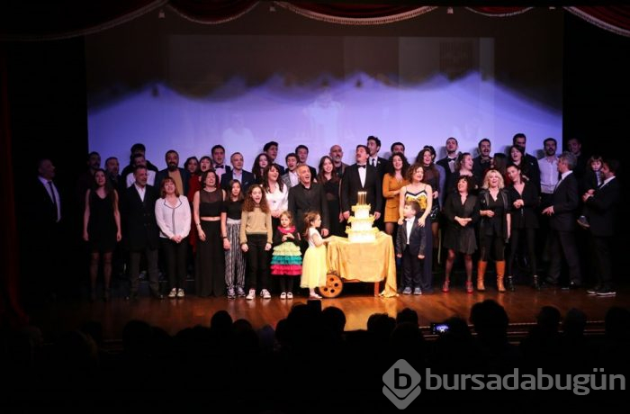 Savaş Dinçel'in 77'nci yaşı Savaş Dinçel Tiyatro Ödülleri'yle kutlandı